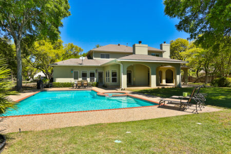 Photo of Executive Living in Kendall Pointe, Boerne, TX