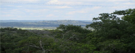 Photo of Woodridge Estates Acreage Lot for Sale in Comfort, TX