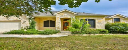 Photo of One Story for Sale or Lease in Boerne Texas