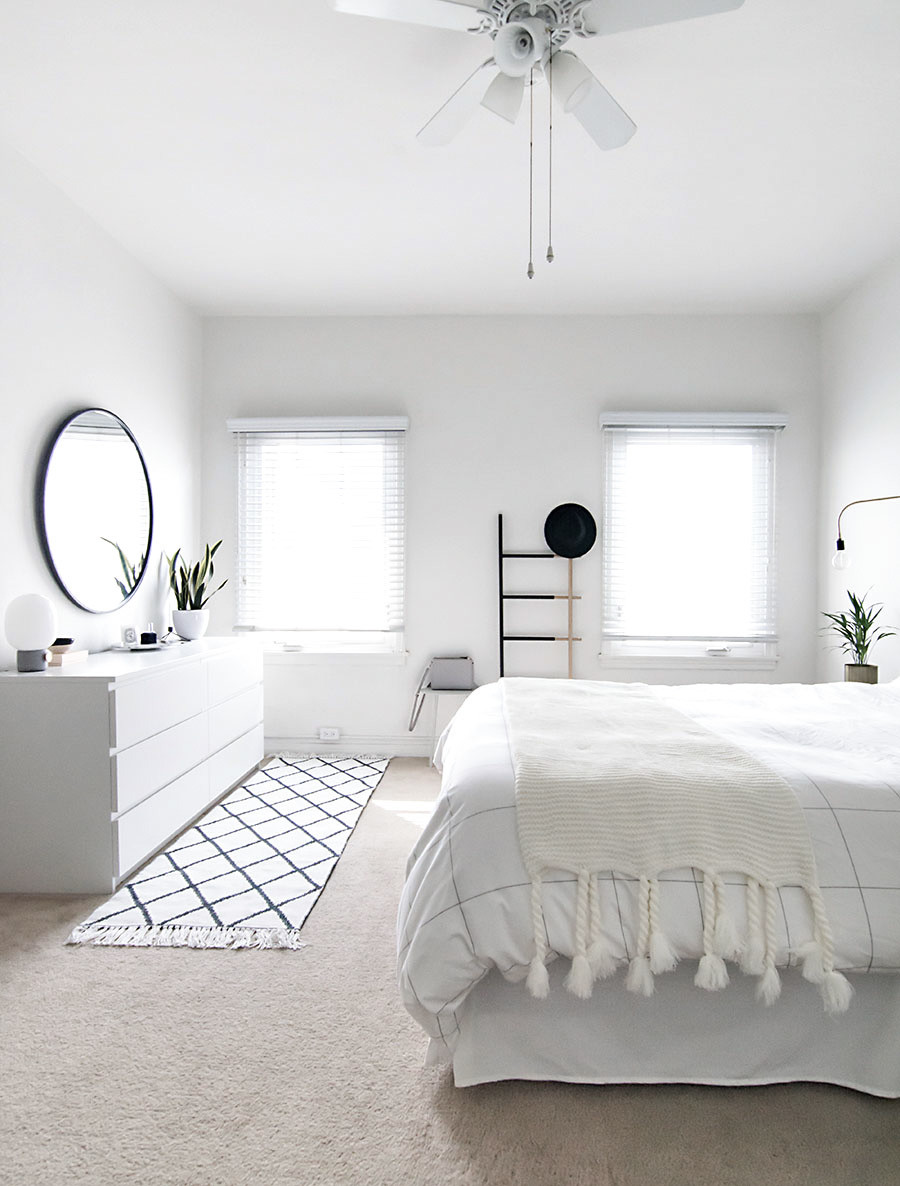 light-minimal-bedroom  
