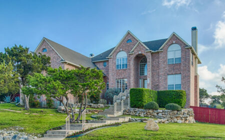 21606-Roan-Bluff-San-Antonio-large-001-Front-1500x938-72dpi-450x0-c-default  