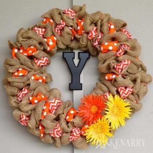 How-To-Make-A-Burlap-Wreath-7-300x300  