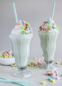 lucky-charms-milkshake-I-howsweeteats.com-4-216x300  