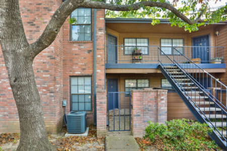 hamiltonwolfe-4-450x0-c-default  