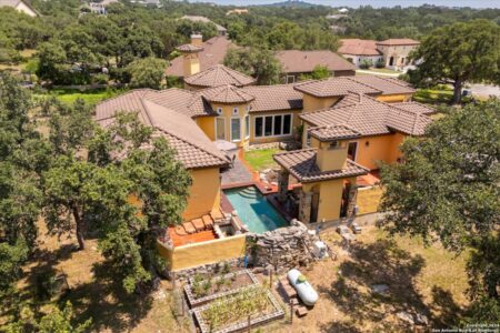 HD_1718110939784_01_elkriver_01-450x0-c-default  